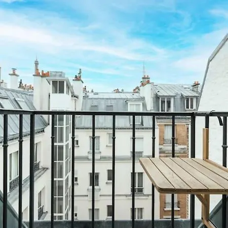 Beautiful Flat In Trocadero Paris
