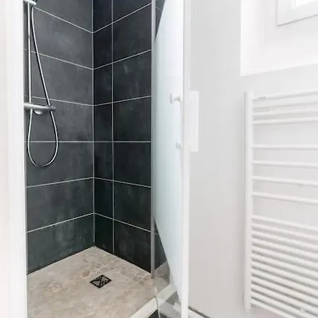 Beautiful Flat In Trocadero Apartamento *